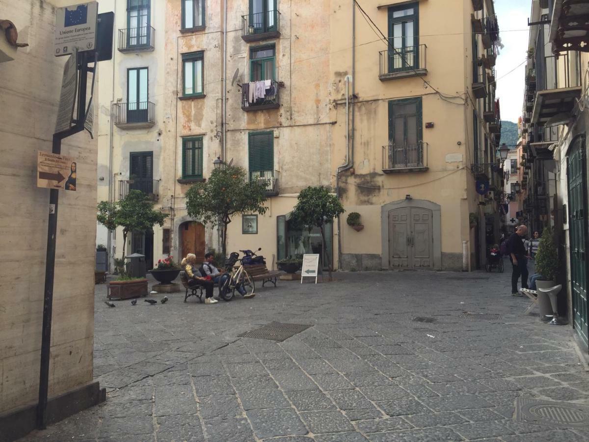Dimora Dei Mercanti Salerno Exterior photo